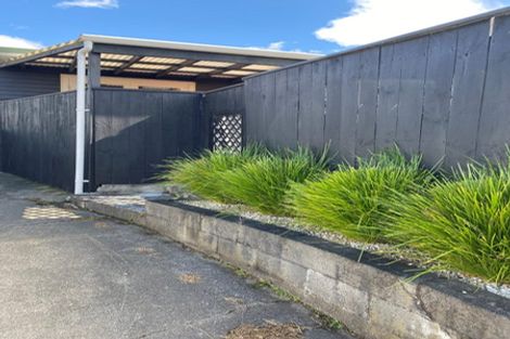 Photo of property in 6 Karamea Crescent, Kelvin Grove, Palmerston North, 4414
