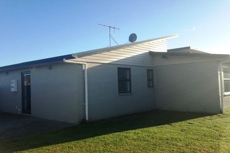 Photo of property in 63 Pyle Road West, One Tree Point, 0118