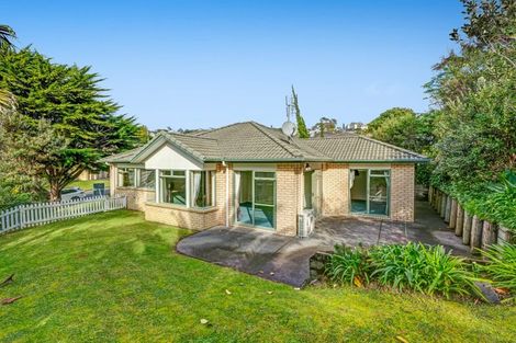 Photo of property in 86 Roberta Crescent, Orewa, 0931