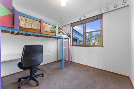 Photo of property in 27 Parkland Crescent, Terrace End, Palmerston North, 4410