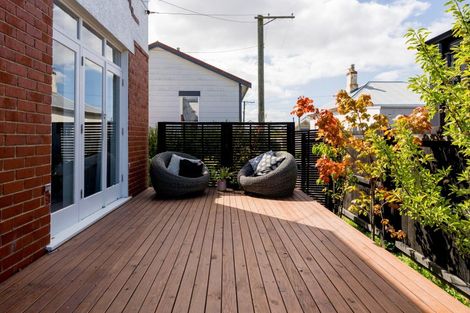 Photo of property in 92 Hargest Crescent, Saint Clair, Dunedin, 9012