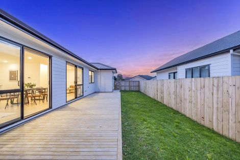 Photo of property in 5 Cutfield Lane, Kumeu, 0810