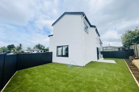 Photo of property in 6a Melleray Place, Randwick Park, Auckland, 2105