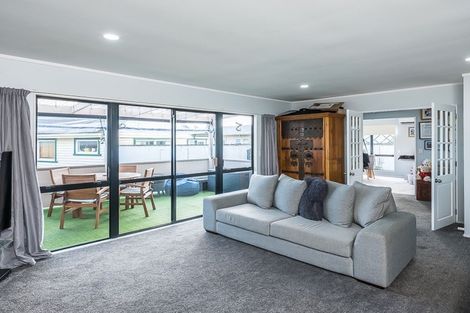 Photo of property in 22a Kiwi Road, Raumati Beach, Paraparaumu, 5032