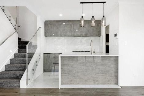 Photo of property in 186b Pakuranga Road, Pakuranga, Auckland, 2010