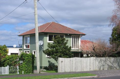 Photo of property in 20 Edgecumbe Road, Tauranga, 3110