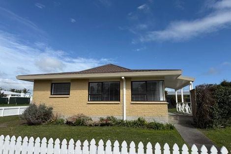 Photo of property in 2a Pine Road, Orewa, 0931