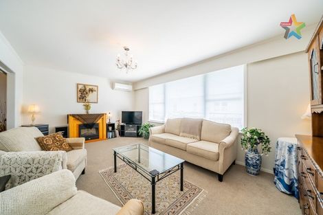 Photo of property in 2/135 Epuni Street, Epuni, Lower Hutt, 5011