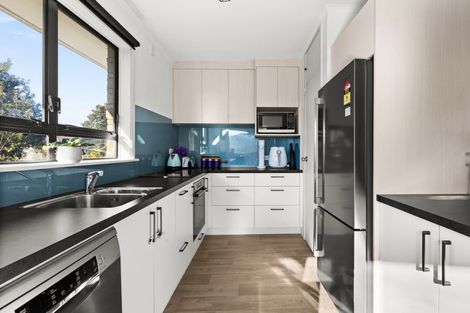 Photo of property in 2/71 Meeanee Road, Taradale, Napier, 4112