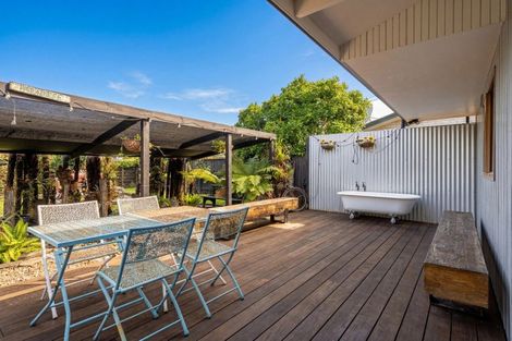 Photo of property in 75 Robinson Road, Whitianga, 3510