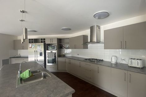 Photo of property in 27 Glentui Place, Waikawa, Picton, 7220