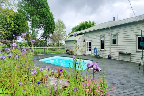 Photo of property in 272 Waihoehoe Road, Drury, 2577