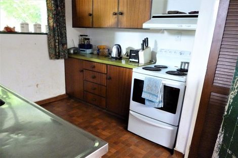 Photo of property in 72 Hastings Street, Halcombe, Feilding, 4779