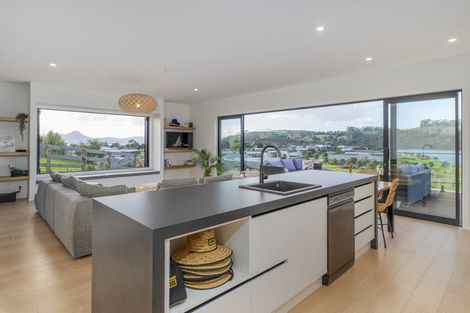 Photo of property in 6 Joyce Harsant Place, Cooks Beach, 3591