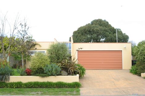 Photo of property in 9 Penlington Place, Havelock North, 4130