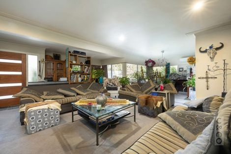 Photo of property in 106 Awaroa Road, Helensville, 0800