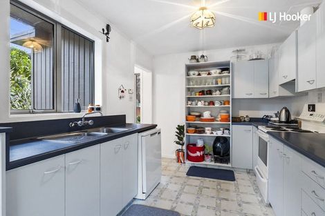 Photo of property in 2 Heath Street, Andersons Bay, Dunedin, 9013