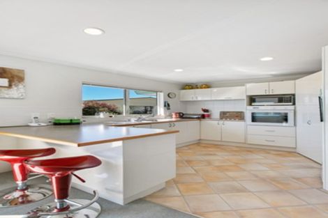 Photo of property in 1/25 Little Barrier Avenue, Manly, Whangaparaoa, 0930