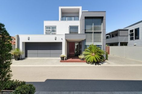 Photo of property in 32b Oceanview Road, Mount Maunganui, 3116