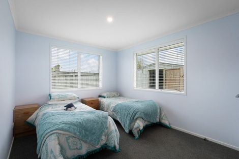 Photo of property in 15 Reel Road, Athenree, Waihi Beach, 3611