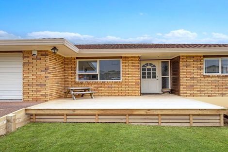 Photo of property in 19 Merlot Heights, Huapai, Kumeu, 0810
