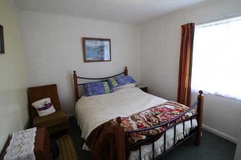 Photo of property in 27 Waldron Crescent, Green Island, Dunedin, 9018
