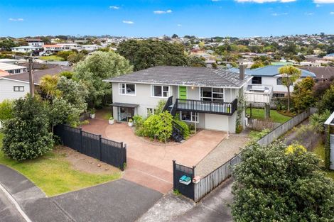 Photo of property in 844 Whangaparaoa Road, Manly, Whangaparaoa, 0930