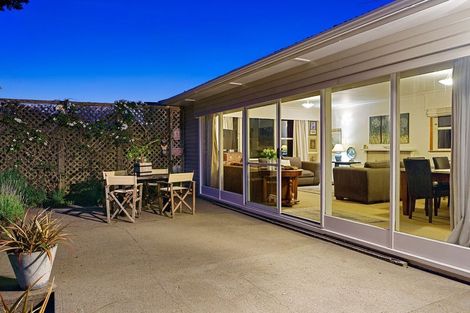 Photo of property in 29 Hona Street, Waikanae Beach, Waikanae, 5036