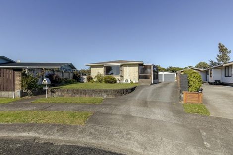 Photo of property in 18 Jade Place, Bell Block, New Plymouth, 4312
