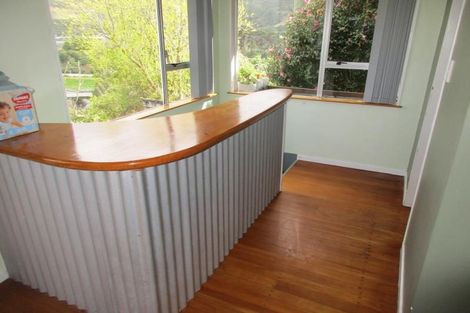 Photo of property in 27a Thomas Street, Stokes Valley, Lower Hutt, 5019