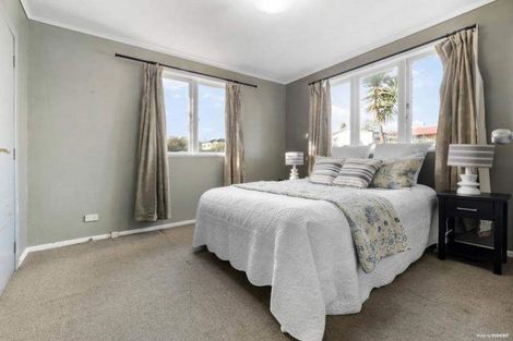 Photo of property in 30 Mclean Avenue, Papatoetoe, Auckland, 2025