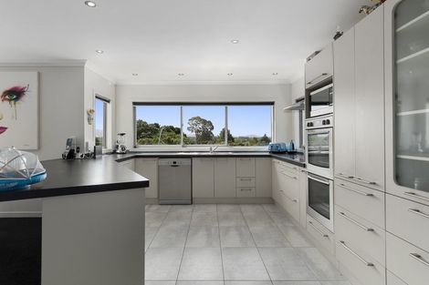 Photo of property in 12 Haden Place, Omokoroa, 3114