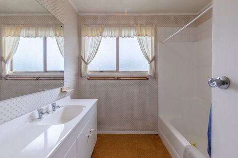 Photo of property in 36 Te Rewha Street, Turangi, 3334