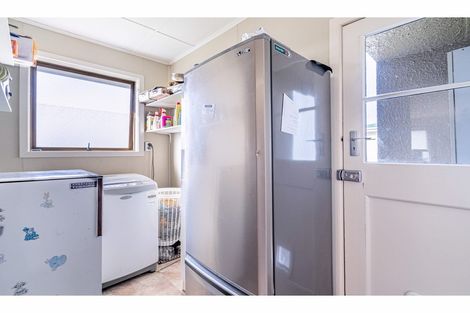 Photo of property in 8 Mackenzie Street, Winton, 9720