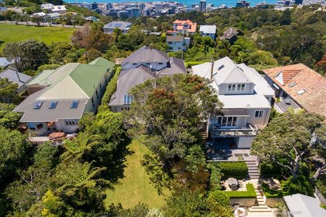Photo of property in 22 Harbour View Road, Northland, Wellington, 6012
