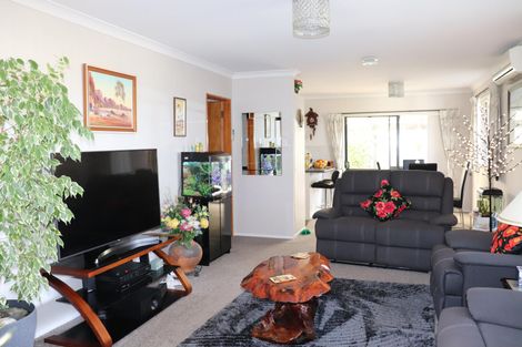 Photo of property in 84 Hakanoa Street, Huntly, 3700