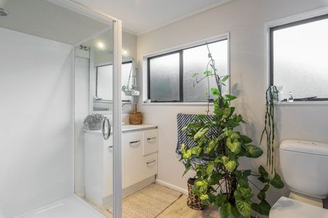 Photo of property in 133 Weggery Drive, Waikanae Beach, Waikanae, 5036