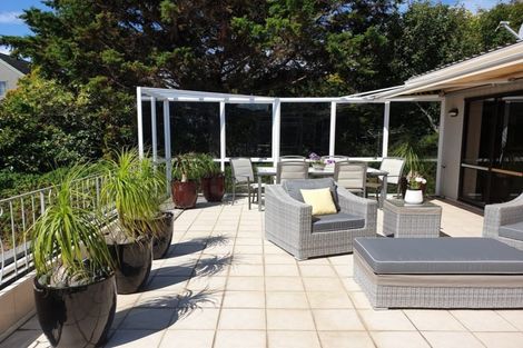 Photo of property in 2/9 Takutai Avenue, Bucklands Beach, Auckland, 2012