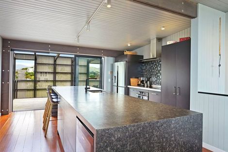 Photo of property in 7 Tutere Street, Waikanae Beach, Waikanae, 5036