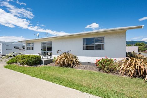 Photo of property in 1/67 Fergusson Street, Stoke, Nelson, 7011