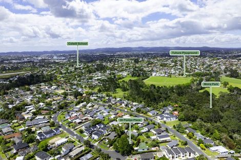 Photo of property in 30 Pipitea Place, Massey, Auckland, 0614