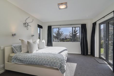 Photo of property in 1 Afton Lane, Jacks Point, Queenstown, 9371