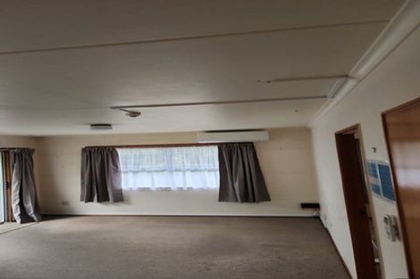 Photo of property in 22 Shortland Street, Regent, Whangarei, 0112