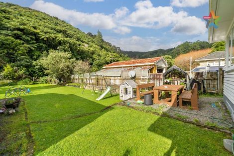 Photo of property in 65 Sunny Grove, Wainuiomata, Lower Hutt, 5014