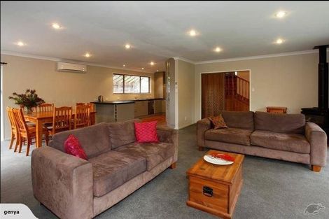 Photo of property in 360 Yaldhurst Road, Russley, Christchurch, 8042