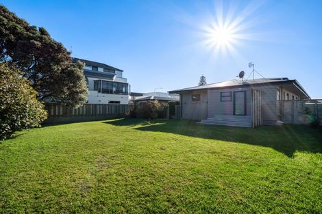 Photo of property in 157 Marine Parade, Mount Maunganui, 3116