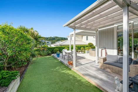 Photo of property in 61 Panorama Heights, Orewa, 0931