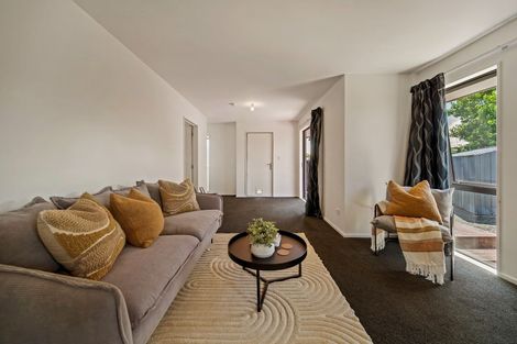 Photo of property in 2/65 Kuaka Crescent, Bromley, Christchurch, 8062