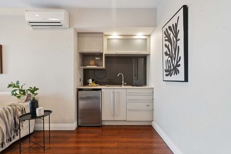 Photo of property in 1/14 First Avenue, Avenues, Whangarei, 0110