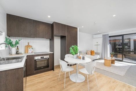 Photo of property in 2/9 Vesty Avenue, Hillcrest, Hamilton, 3216